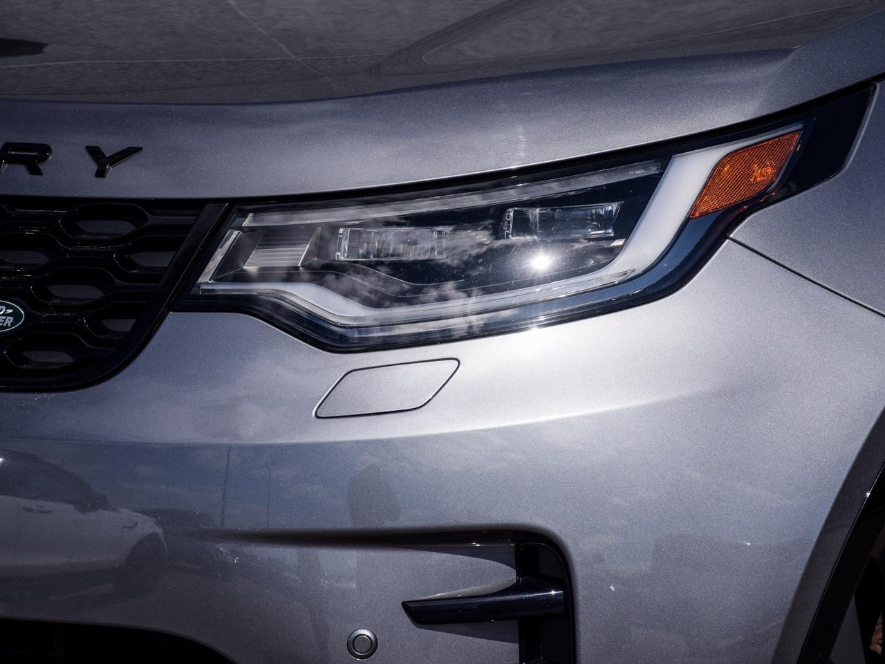 2022 Land Rover Discovery P300 R-Dynamic S Photo