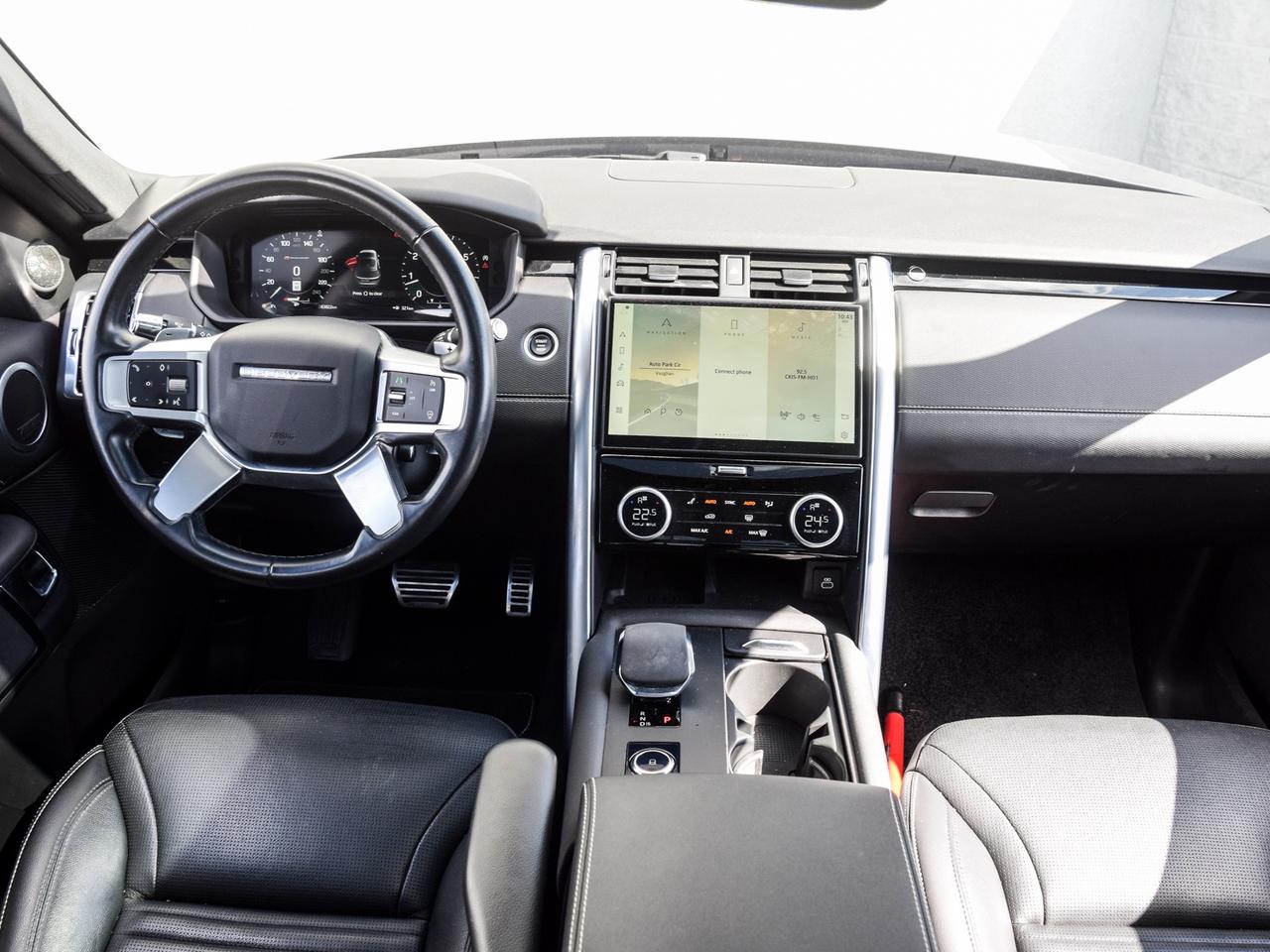 2022 Land Rover Discovery P300 R-Dynamic S Photo