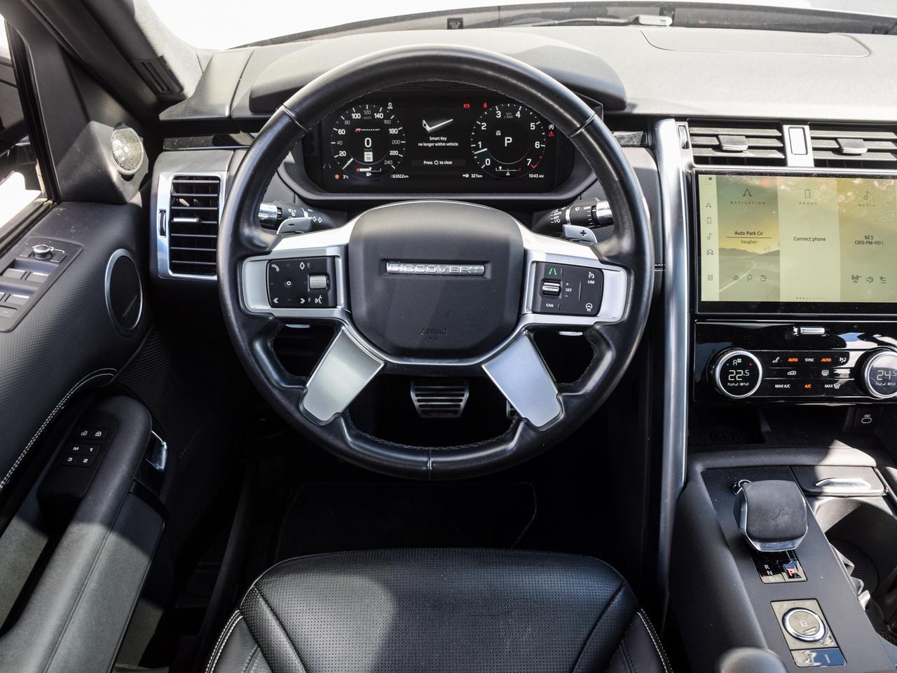 2022 Land Rover Discovery P300 R-Dynamic S Photo