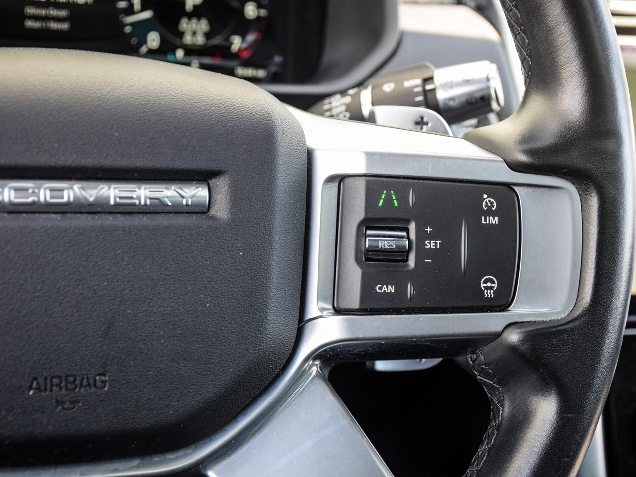 2022 Land Rover Discovery P300 R-Dynamic S Photo