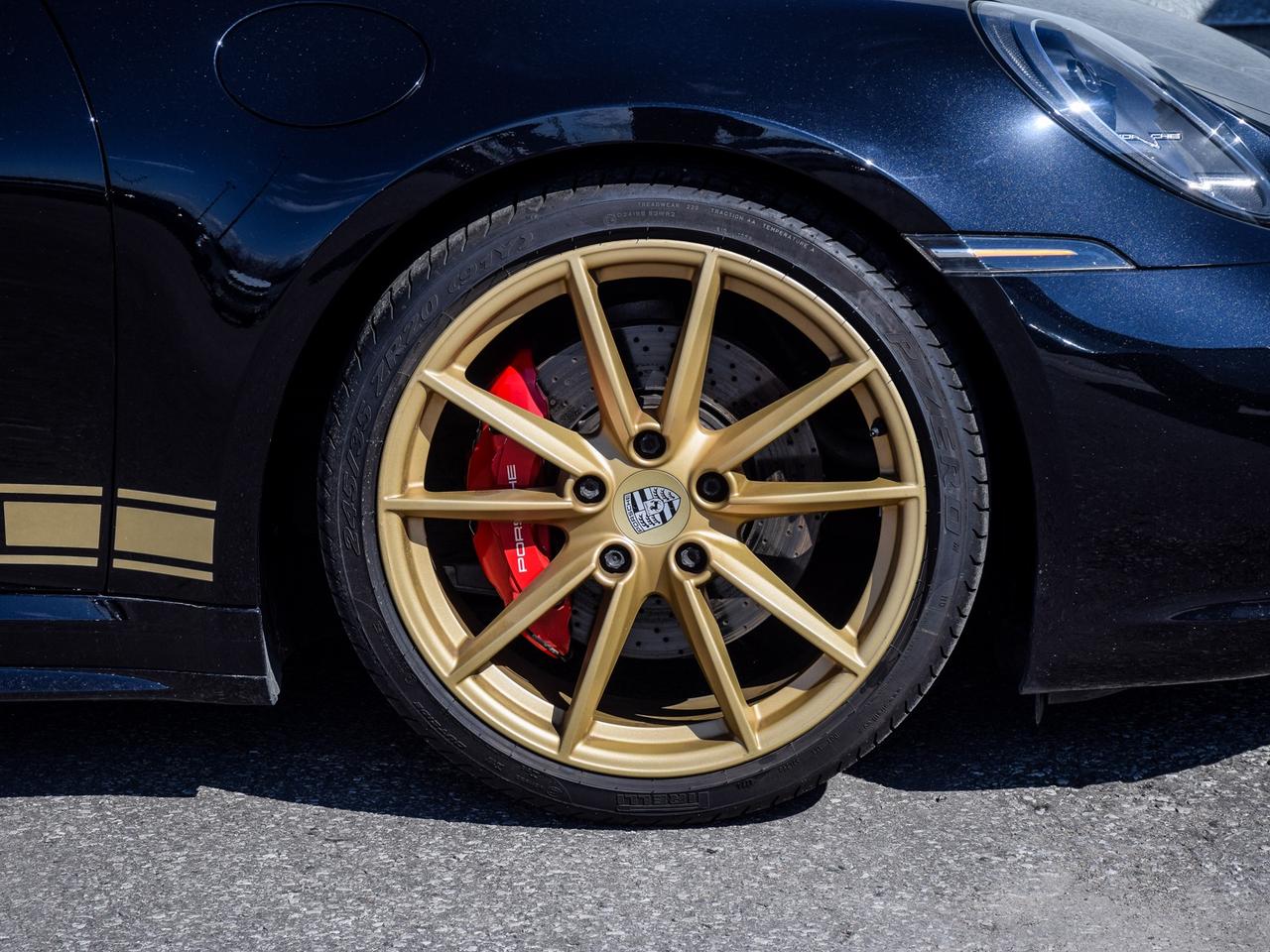 2020 Porsche 911 SPORT & PREMIUM PACK GLASS SUNROOF - ONE PRICE Photo