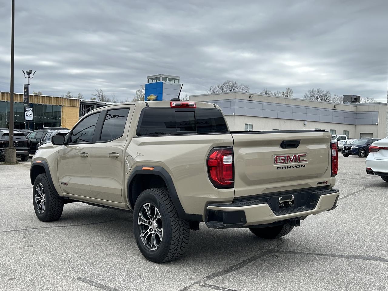 2024 GMC Canyon AT4 Photo
