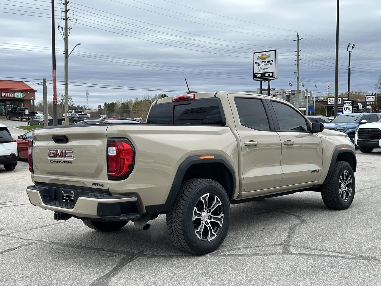 2024 GMC Canyon AT4 Photo