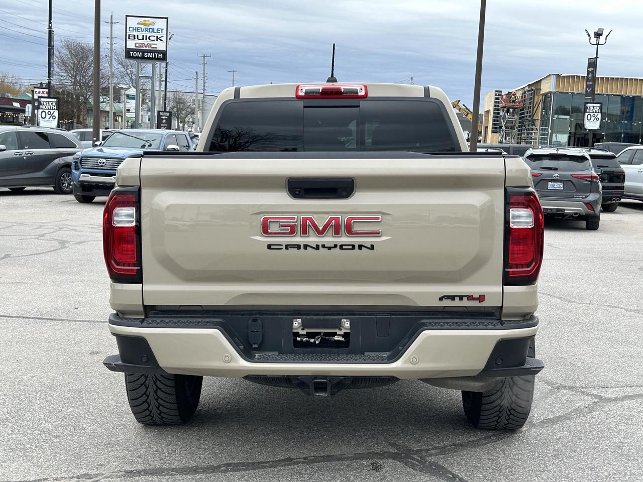 2024 GMC Canyon AT4 Photo