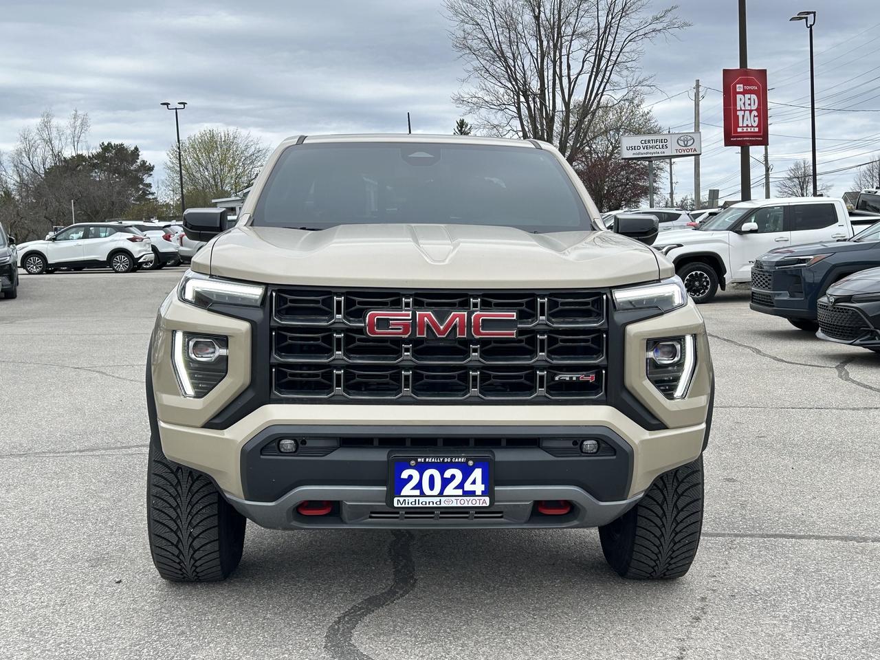 2024 GMC Canyon AT4 Photo