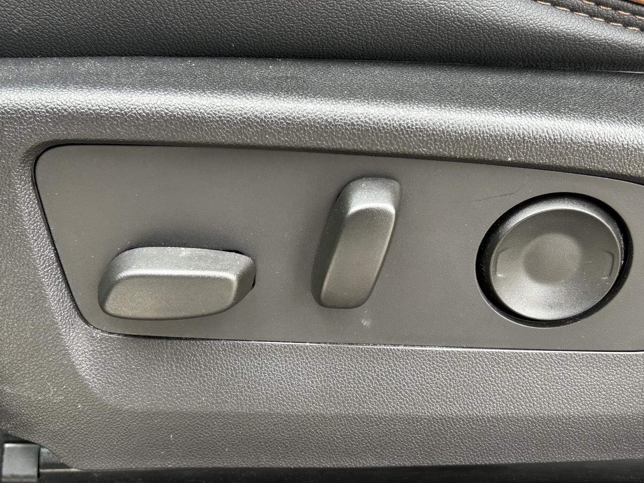 2024 GMC Canyon AT4 Photo