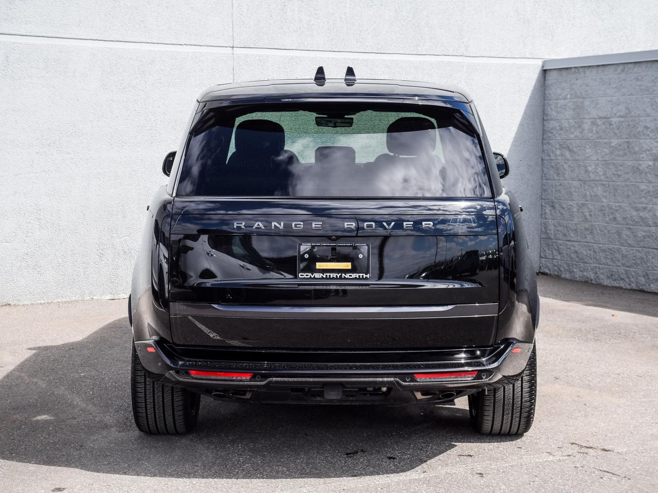 2024 Land Rover Range Rover P530 SE SWB Photo