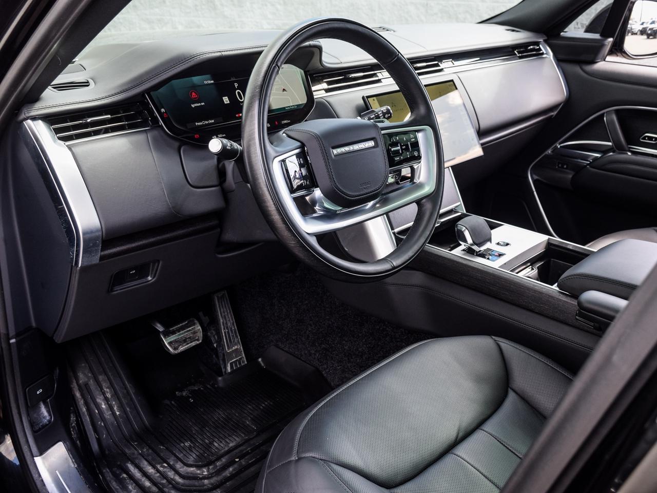 2024 Land Rover Range Rover P530 SE SWB Photo