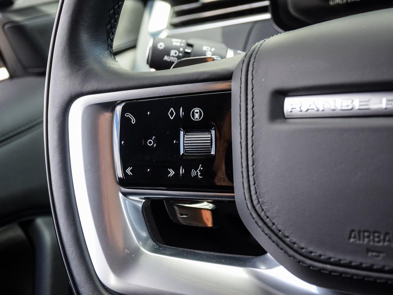 2024 Land Rover Range Rover P530 SE SWB Photo