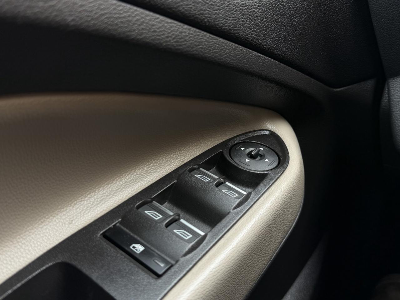 2019 Ford Escape SEL 4WD   Leather   Remote Start   Power Liftgate Photo