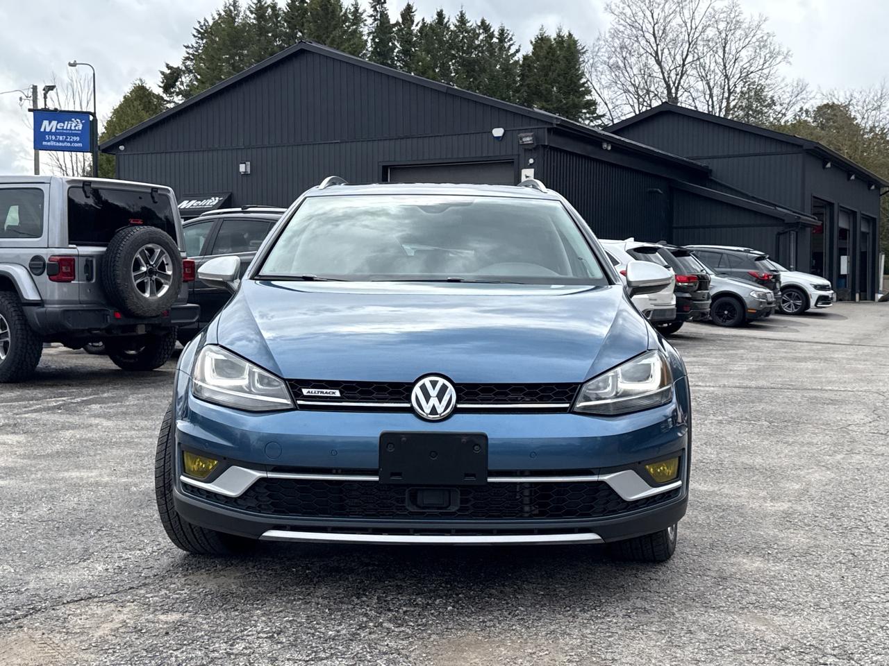 2017 Volkswagen Golf Alltrack All Track TSI, Bluetooth, Back Up Cam Photo