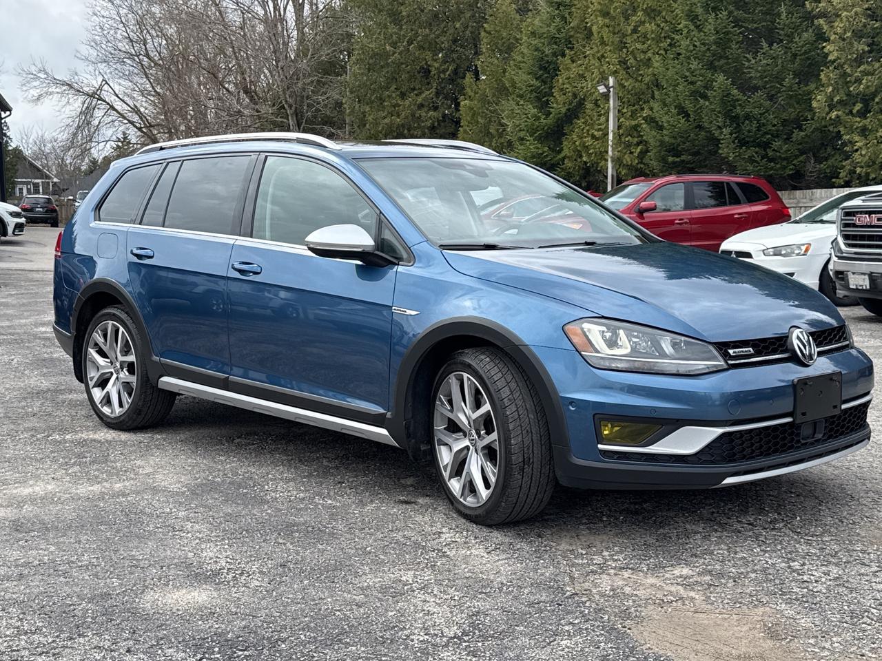 2017 Volkswagen Golf Alltrack All Track TSI, Bluetooth, Back Up Cam Photo