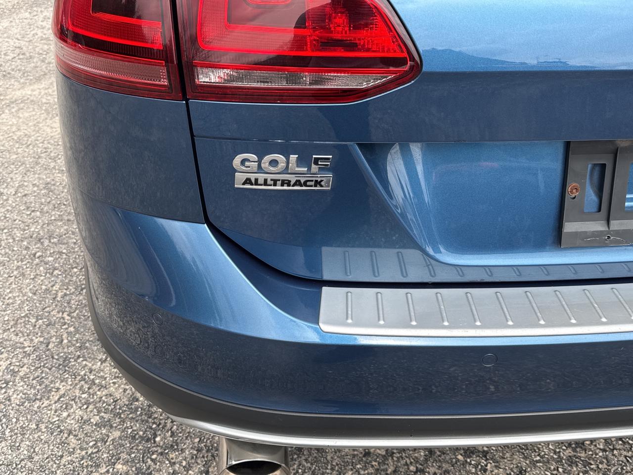 2017 Volkswagen Golf Alltrack All Track TSI, Bluetooth, Back Up Cam Photo