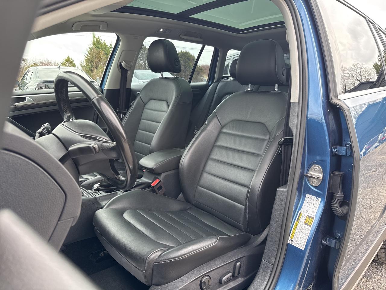 2017 Volkswagen Golf Alltrack All Track TSI, Bluetooth, Back Up Cam Photo