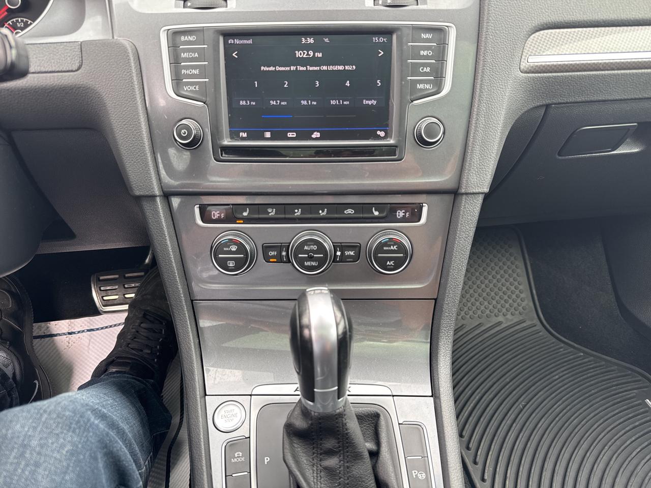 2017 Volkswagen Golf Alltrack All Track TSI, Bluetooth, Back Up Cam Photo
