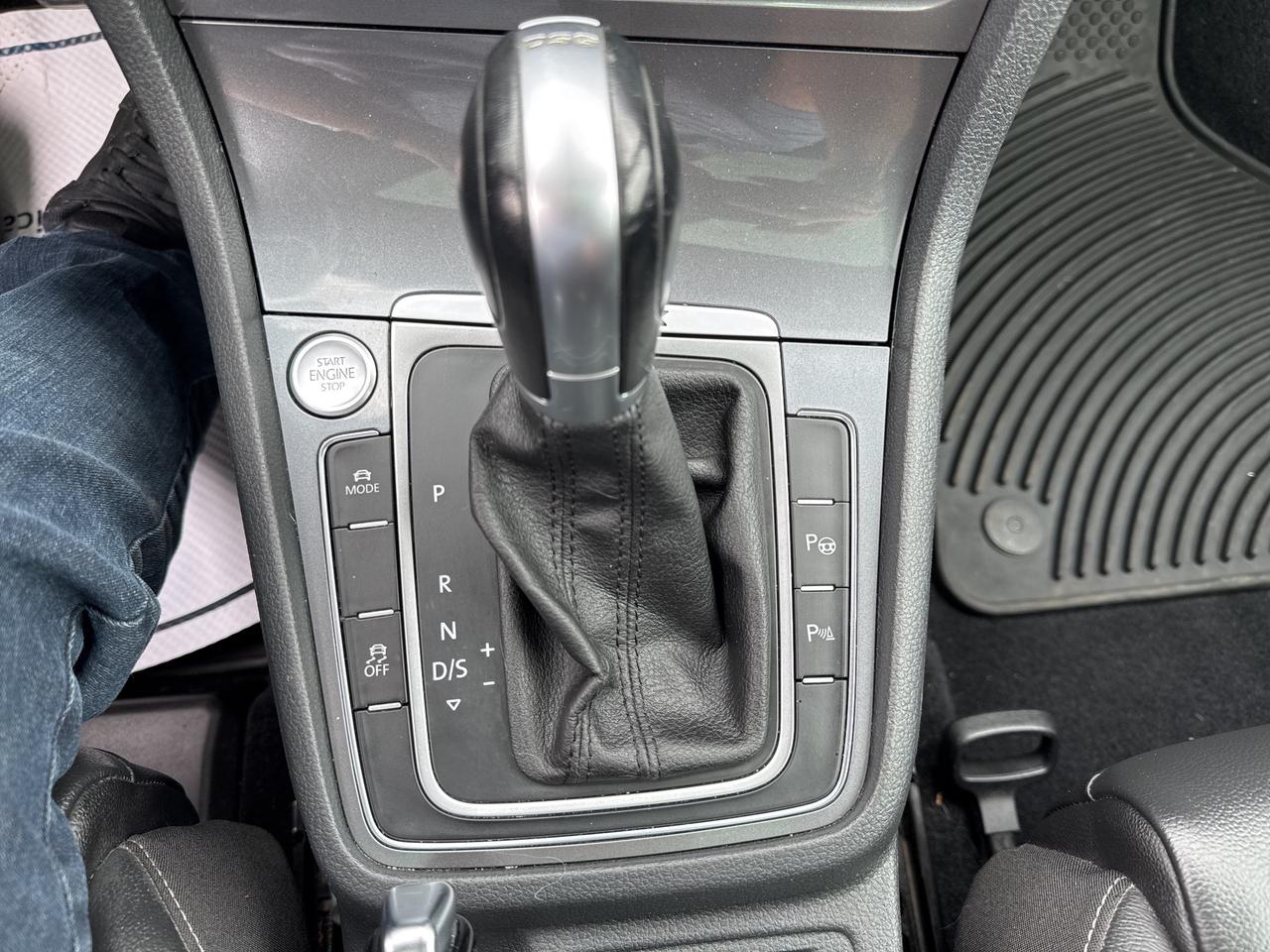 2017 Volkswagen Golf Alltrack All Track TSI, Bluetooth, Back Up Cam Photo