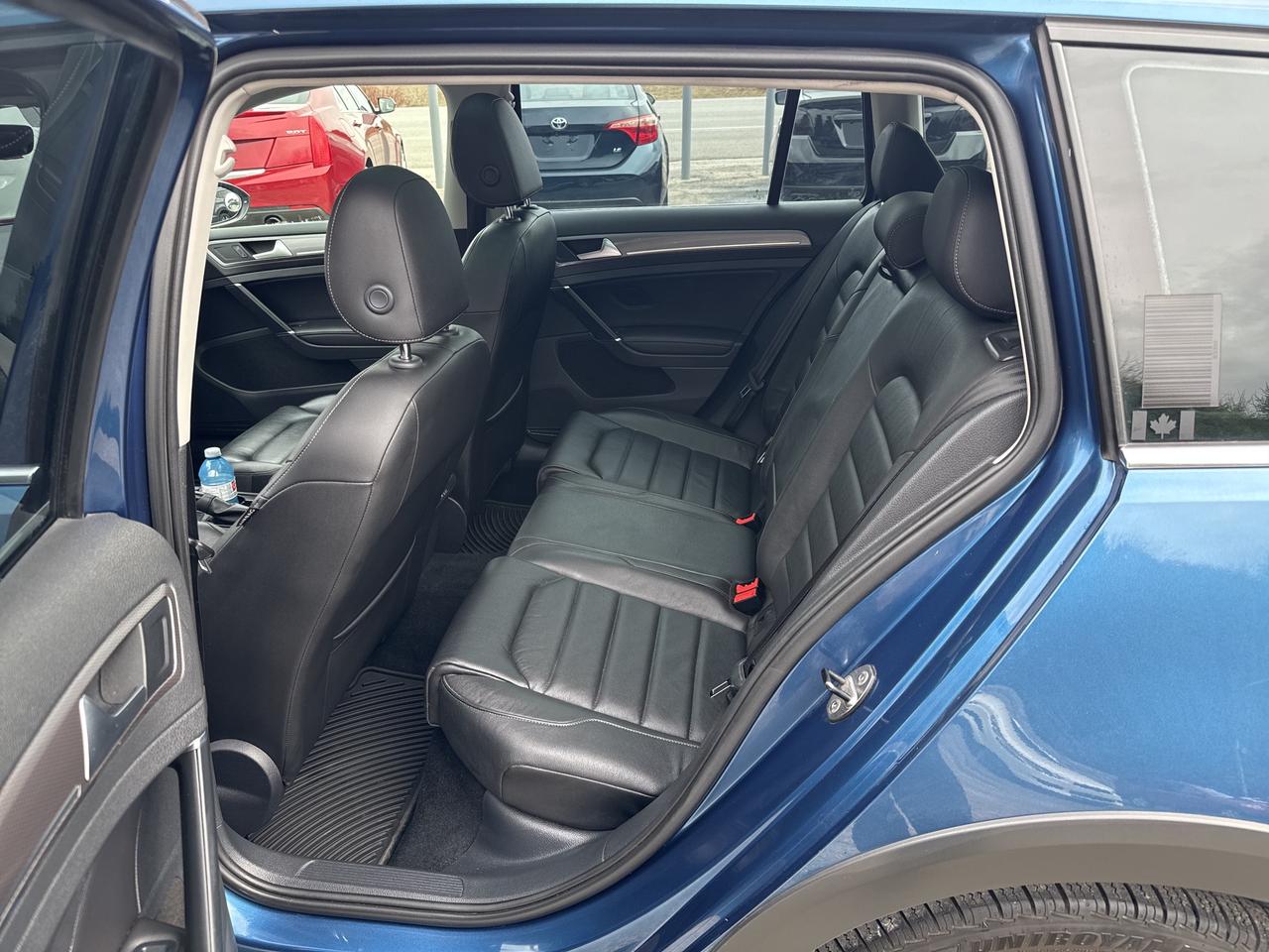 2017 Volkswagen Golf Alltrack All Track TSI, Bluetooth, Back Up Cam Photo