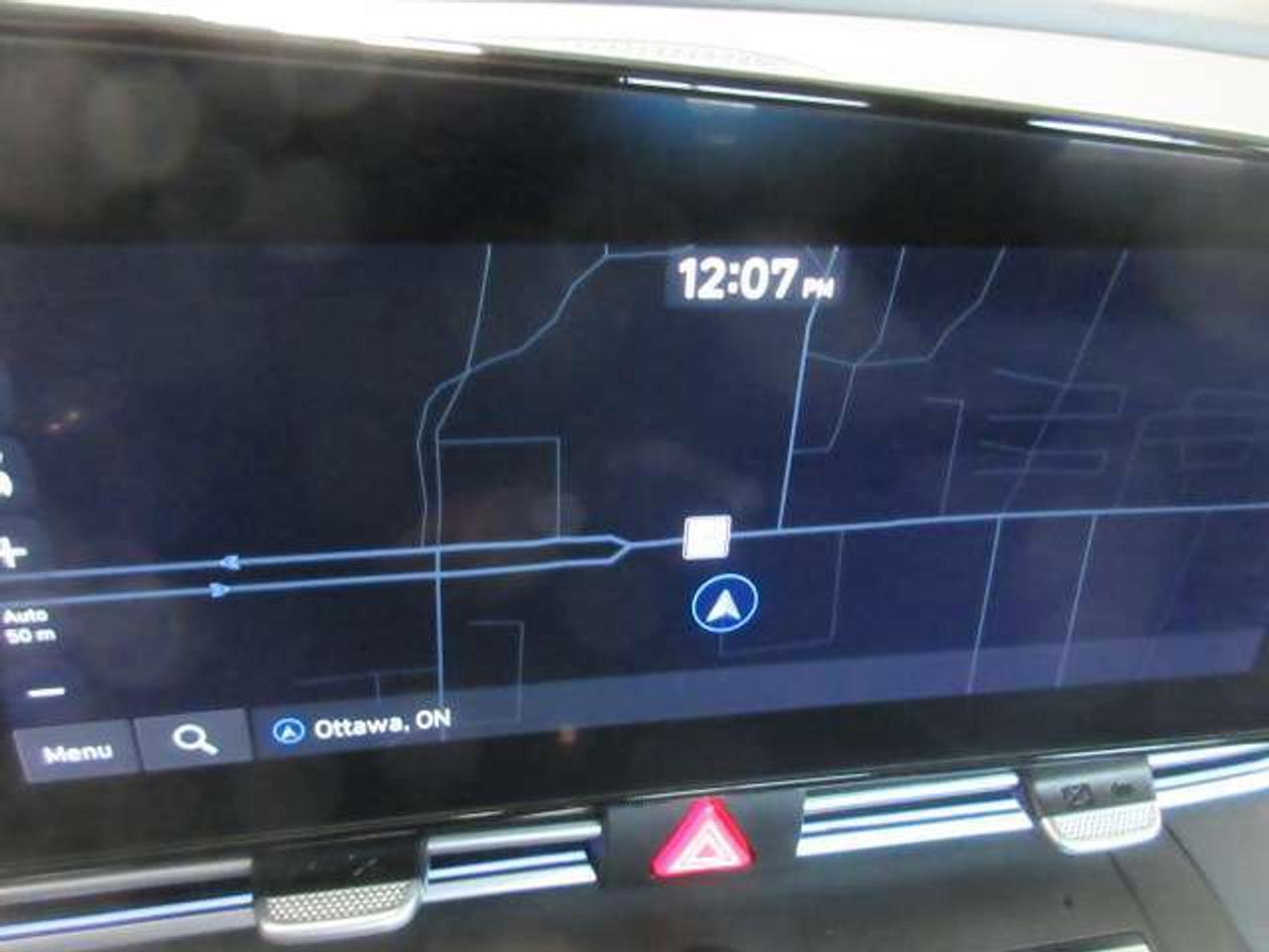 2025 Hyundai Elantra PREFERRED W/TECH, NAV, ROOF, HTD. SEATS, 33K! Photo
