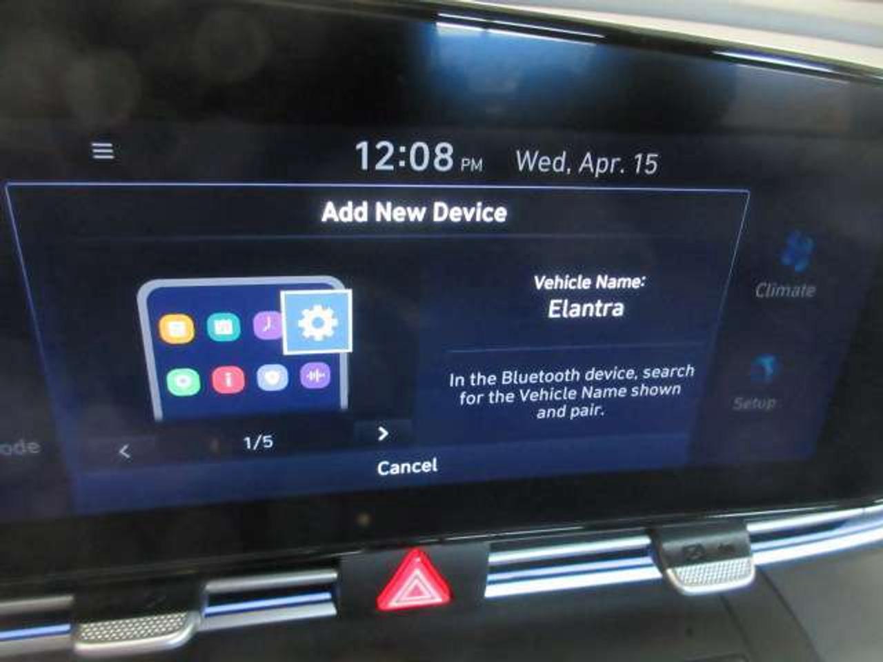 2025 Hyundai Elantra PREFERRED W/TECH, NAV, ROOF, HTD. SEATS, 33K! Photo