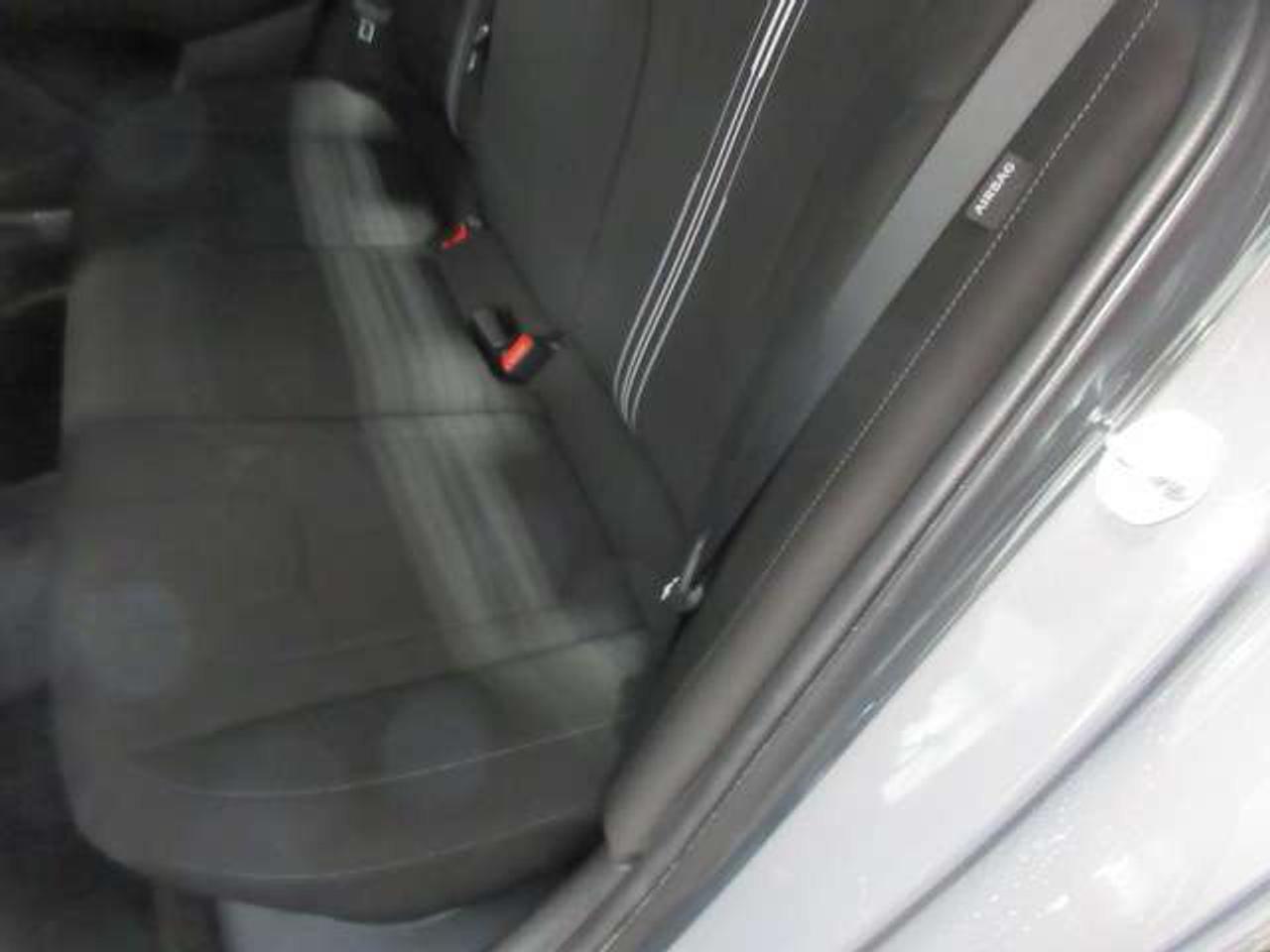 2025 Hyundai Elantra PREFERRED W/TECH, NAV, ROOF, HTD. SEATS, 33K! Photo
