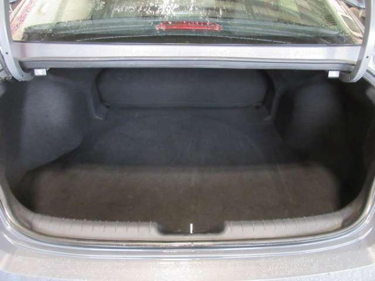 2025 Hyundai Elantra PREFERRED W/TECH, NAV, ROOF, HTD. SEATS, 33K! Photo