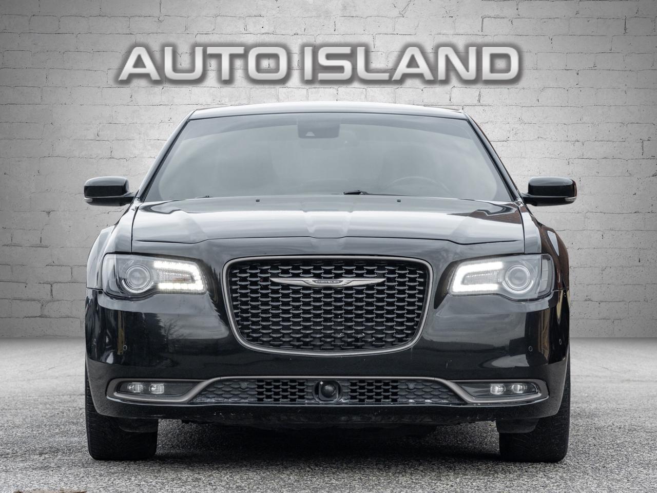 2016 Chrysler 300 300S AWD,  Nav, Camera, Leather, Sunroof Photo