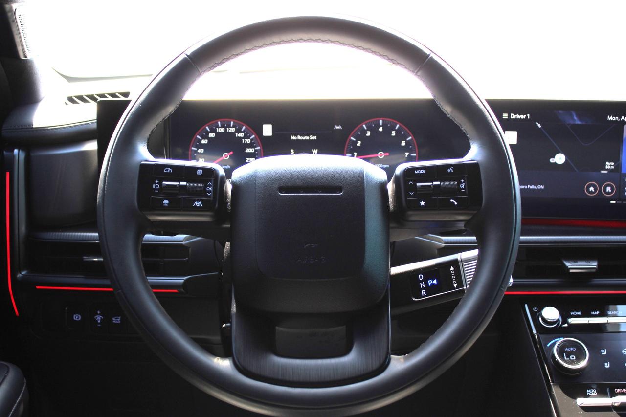 2025 Hyundai Santa Fe Ultimate Calligraphy AWD, 1-Owner Photo