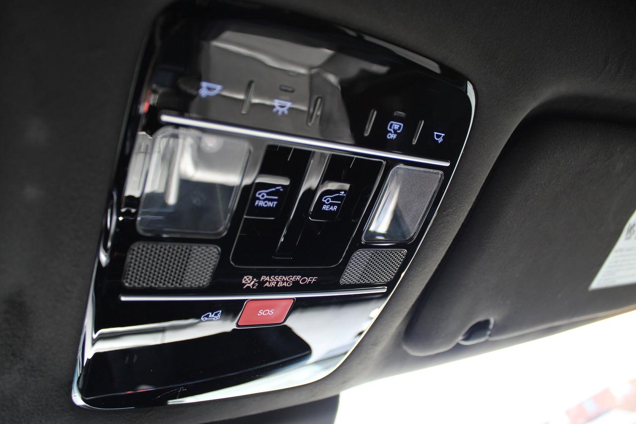 2025 Hyundai Santa Fe Ultimate Calligraphy AWD, 1-Owner Photo