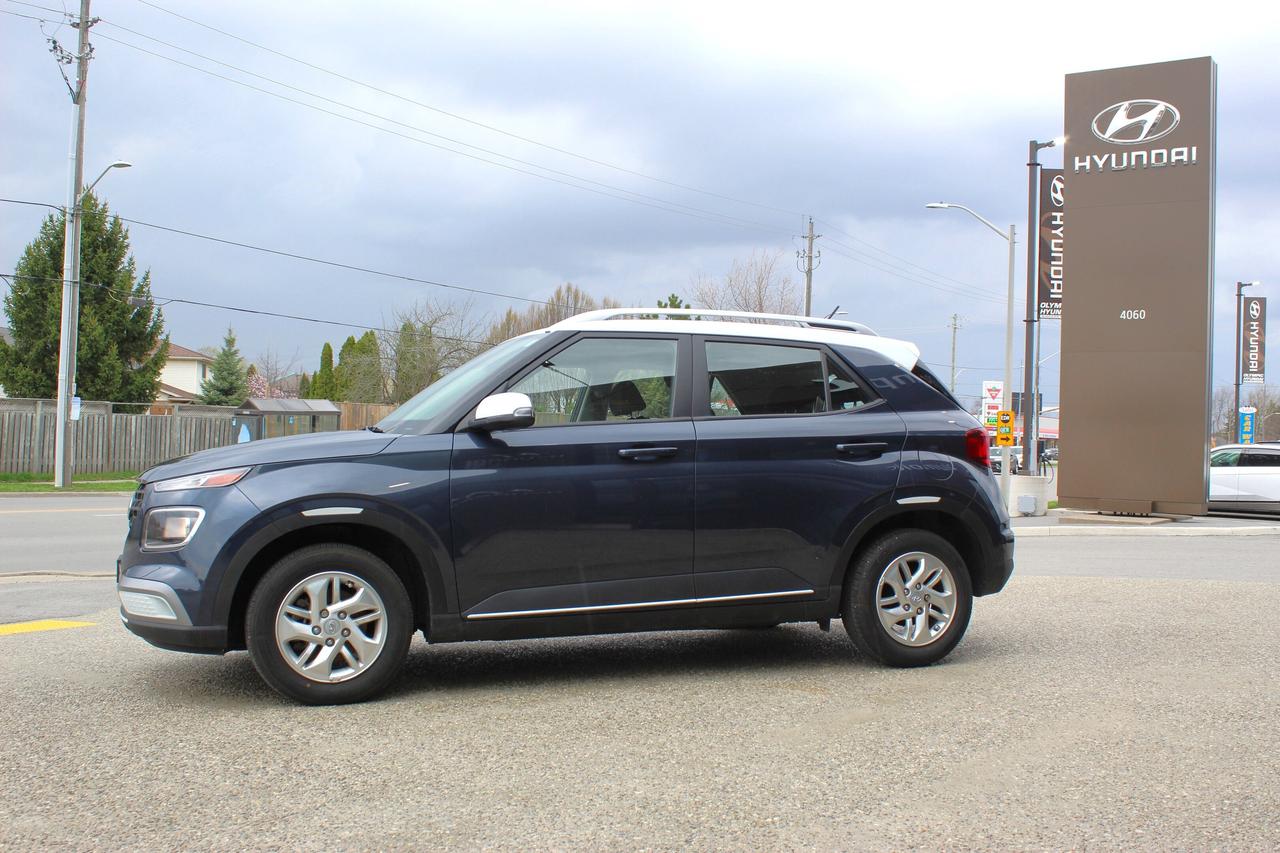 2024 Hyundai Venue PREFERRED Photo2