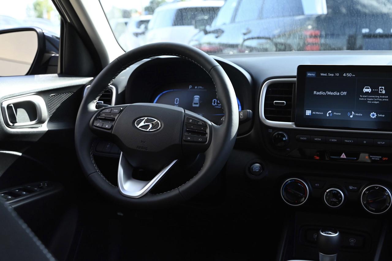 2024 Hyundai Venue PREFERRED Photo