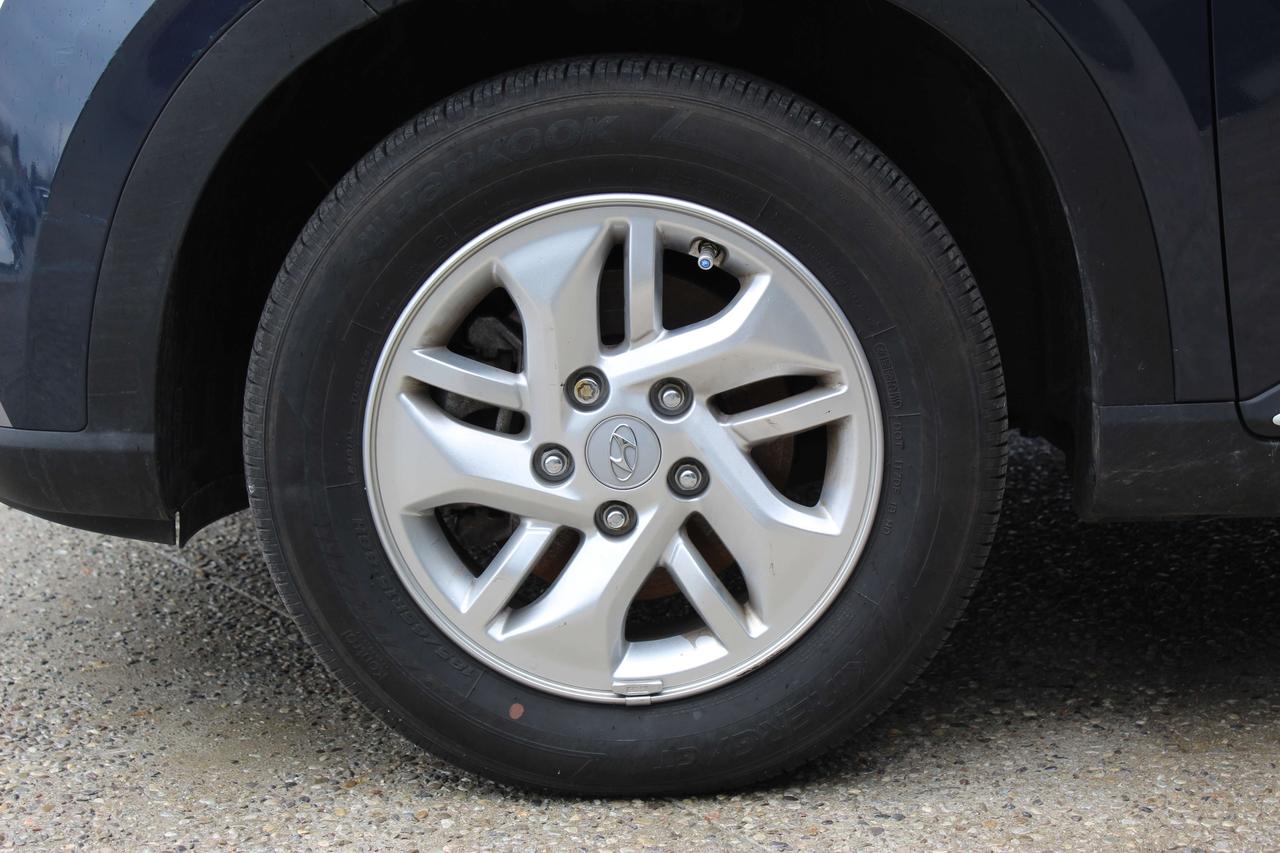 2024 Hyundai Venue Preferred IVT w/Two-Tone Photo4