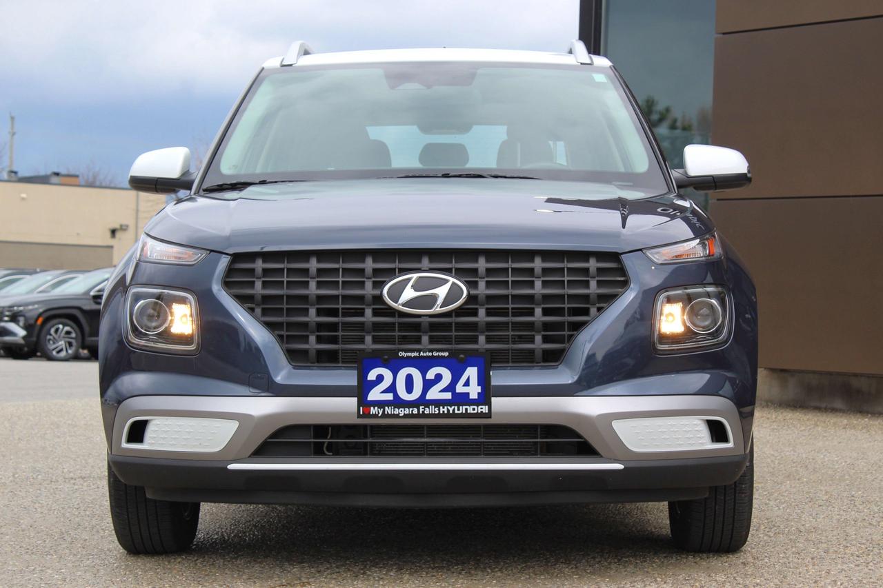 2024 Hyundai Venue Preferred IVT w/Two-Tone Photo