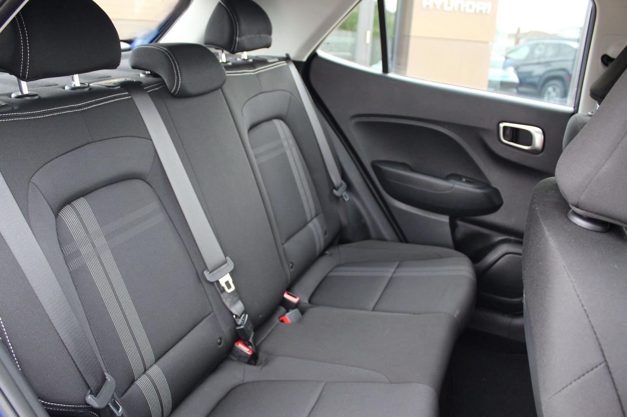 2024 Hyundai Venue Preferred IVT w/Two-Tone Photo