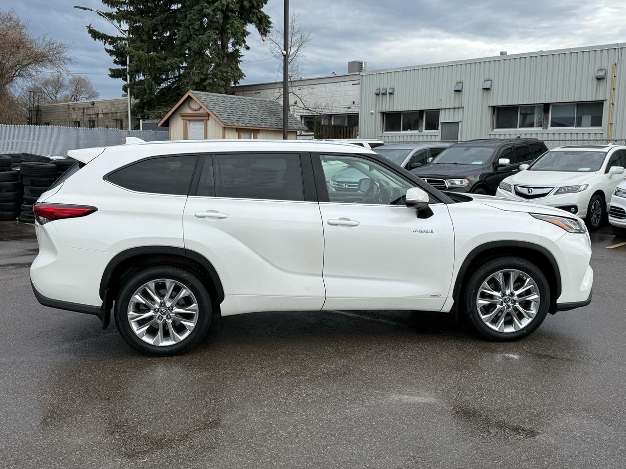 2021 Toyota Highlander Hybrid Limited AWD  ACCIDENT FREE 1-OWNER CERTIFIE Photo3