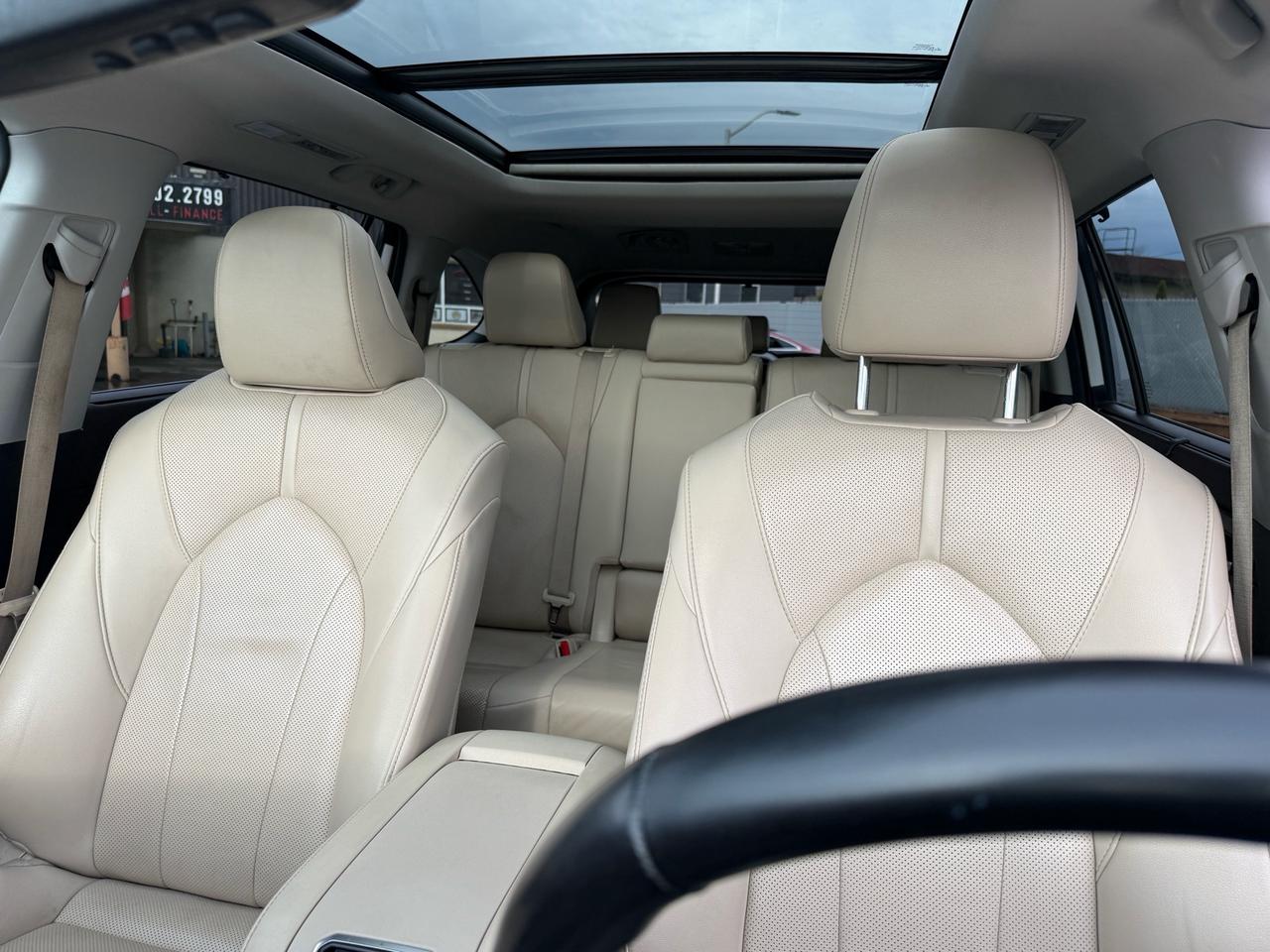 2021 Toyota Highlander Hybrid Limited AWD  ACCIDENT FREE 1-OWNER CERTIFIE Photo