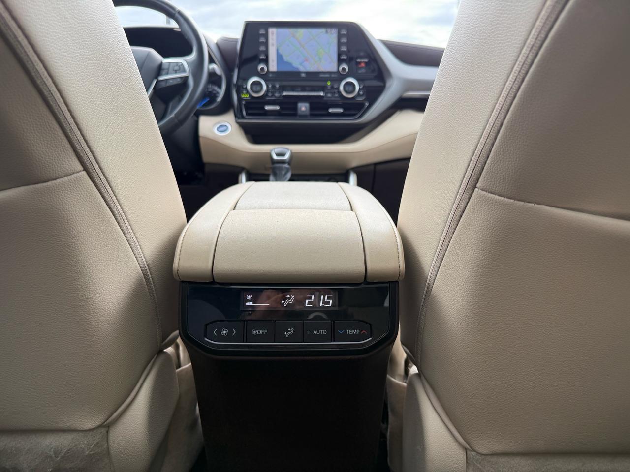 2021 Toyota Highlander Hybrid Limited AWD  ACCIDENT FREE 1-OWNER CERTIFIE Photo