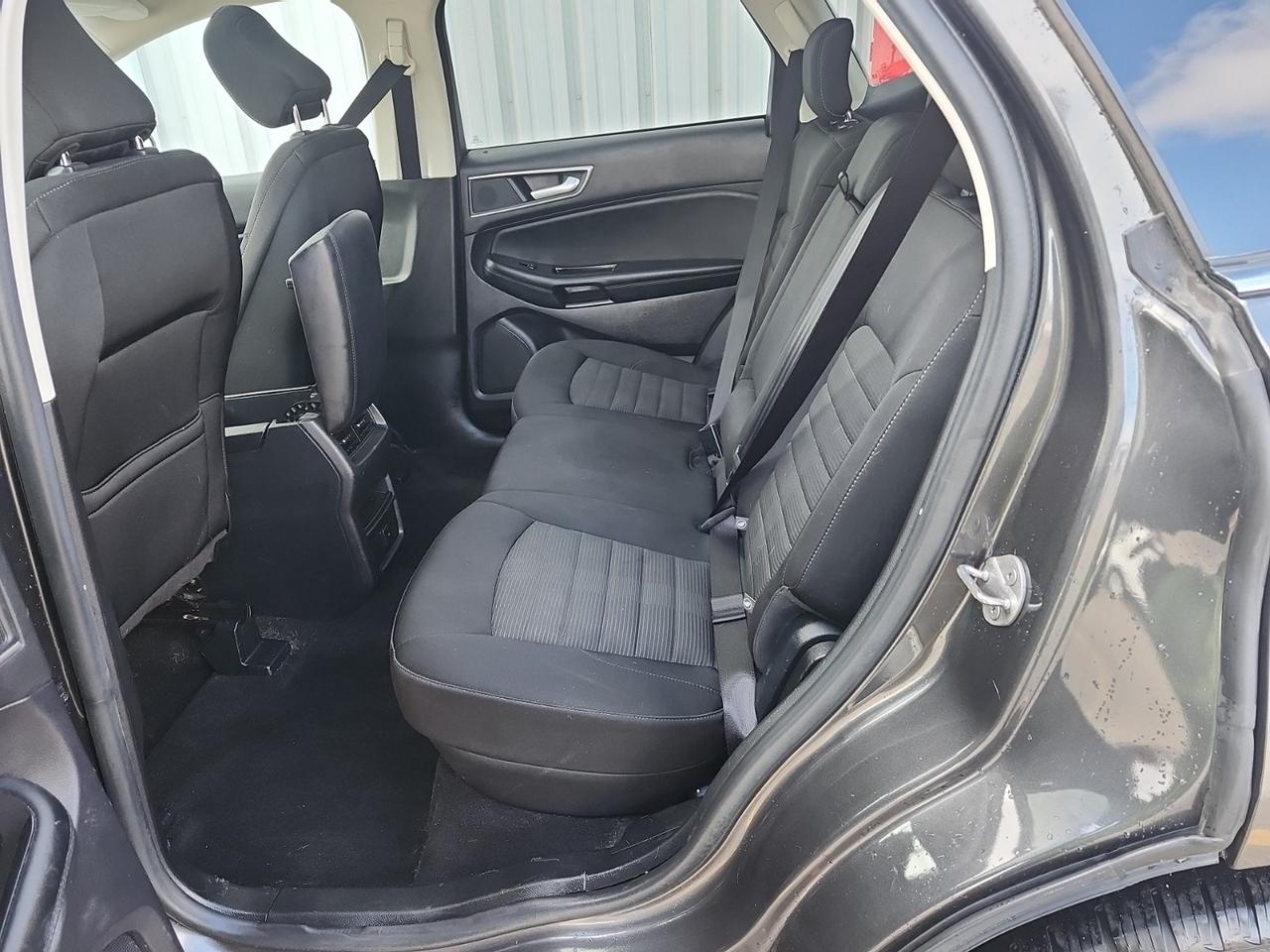 2020 Ford Edge SEL - Photo #5