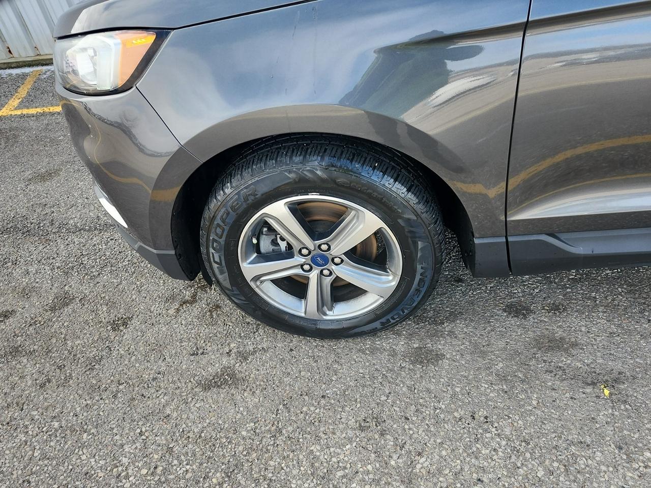 2020 Ford Edge SEL - Photo #7