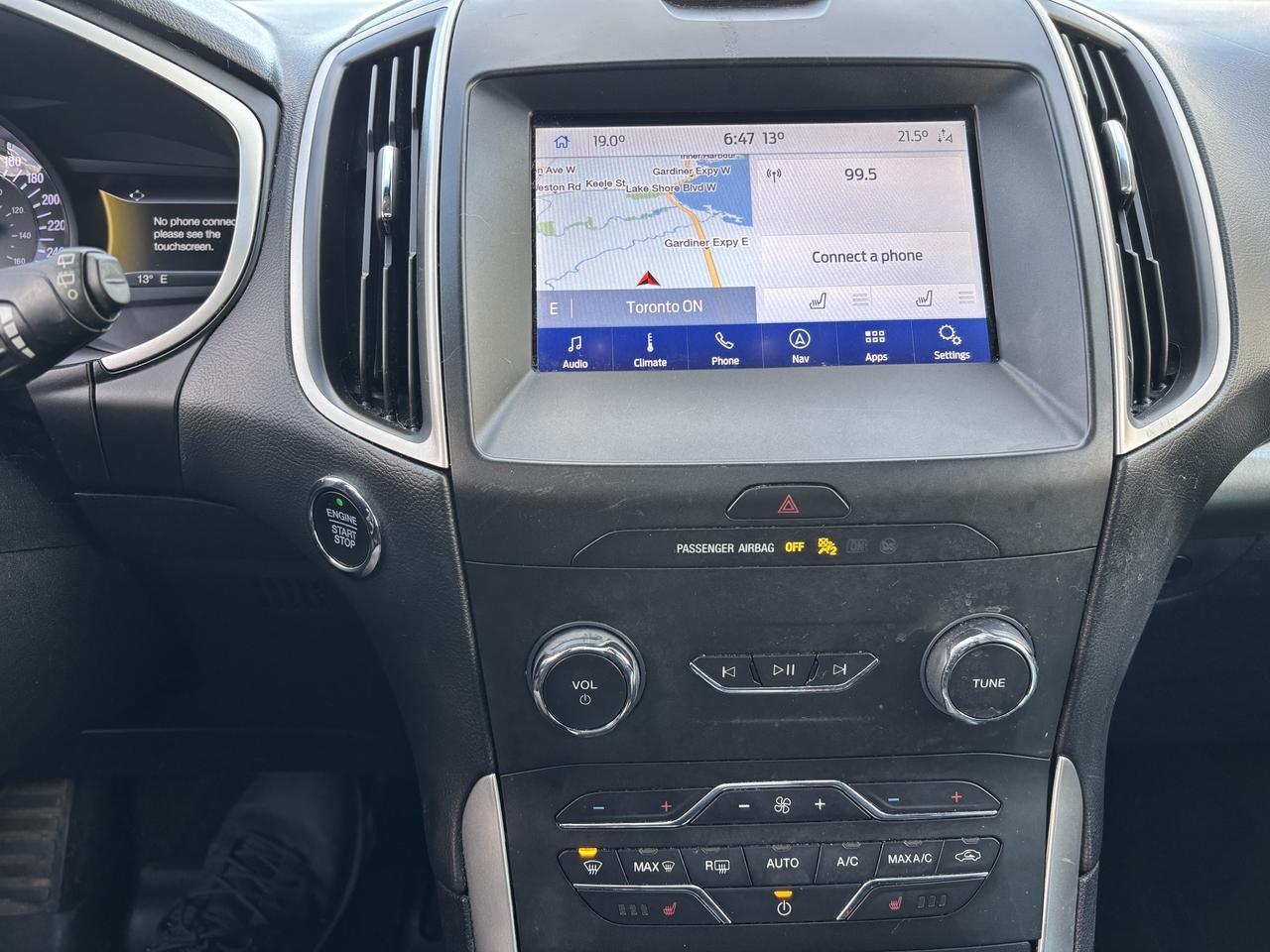 2020 Ford Edge SEL Photo