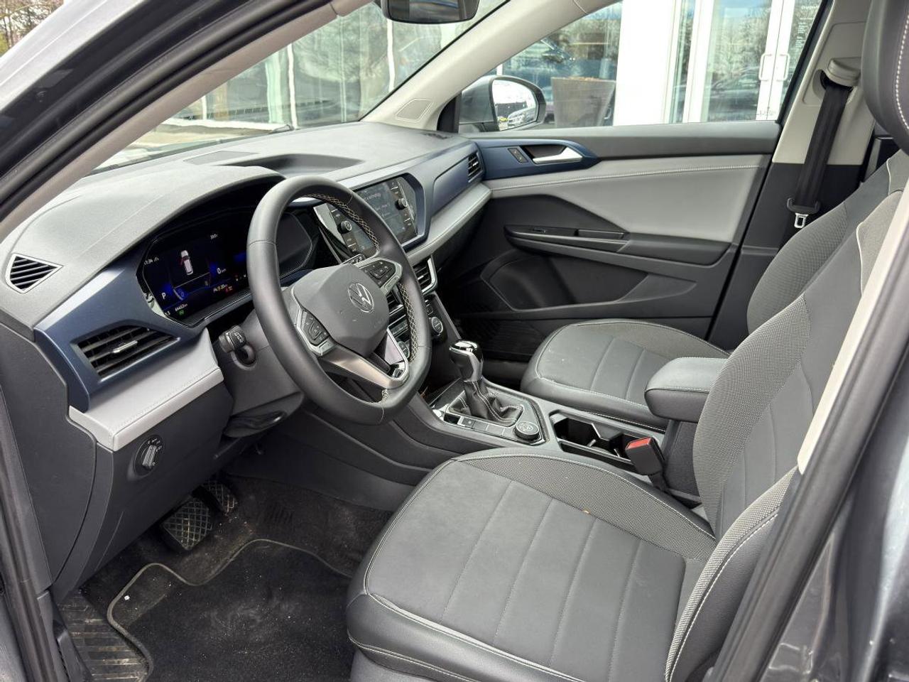 2023 Volkswagen Taos  Photo