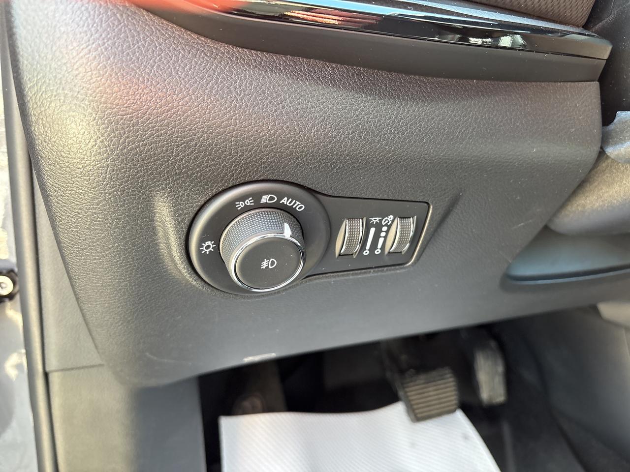 2022 Jeep Compass Trailhawk Photo
