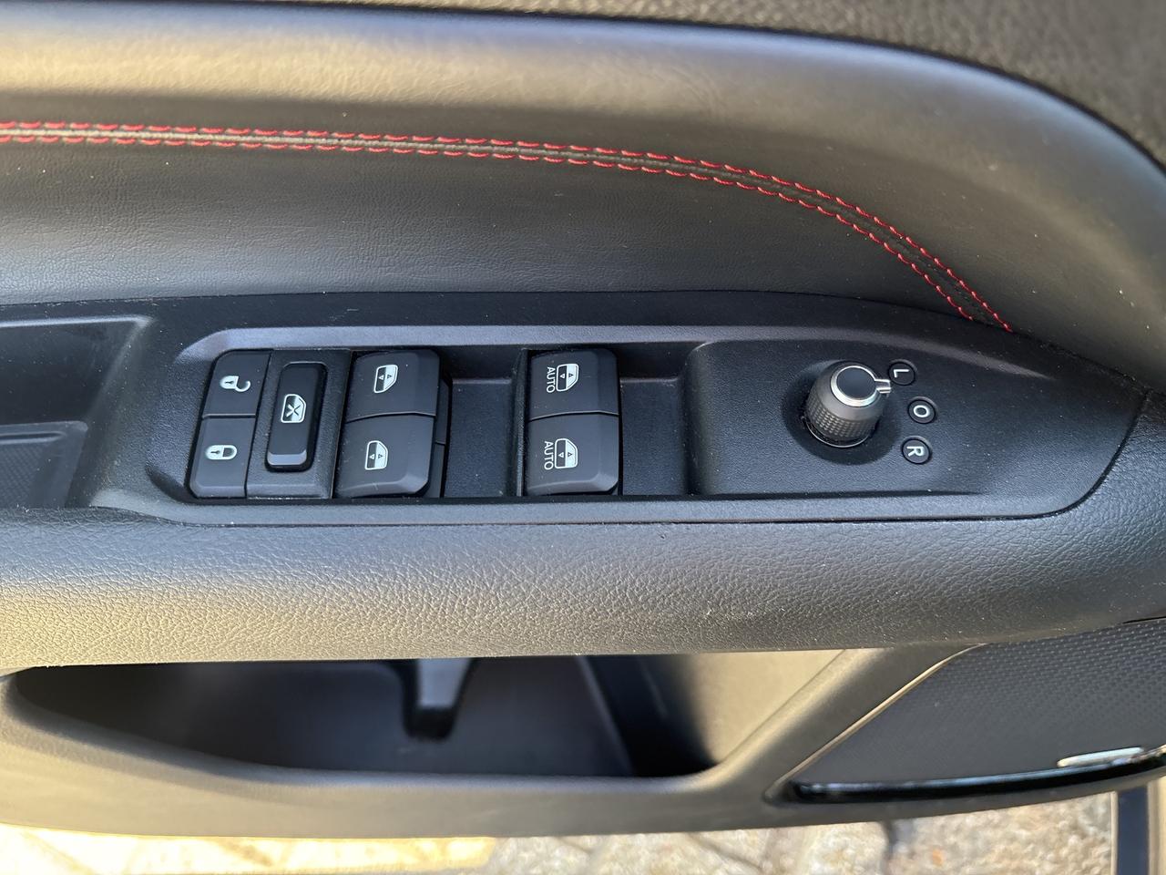 2022 Jeep Compass Trailhawk Photo