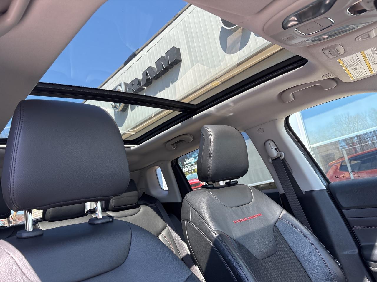 2022 Jeep Compass Trailhawk Photo