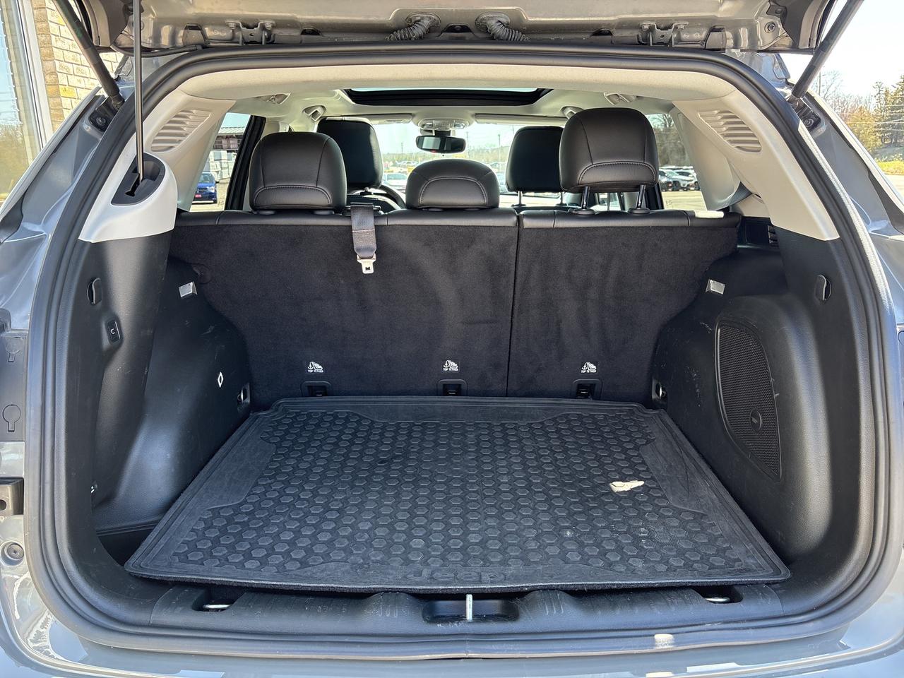 2022 Jeep Compass Trailhawk Photo