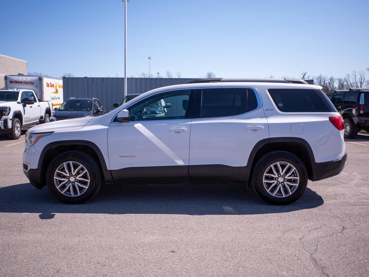2017 GMC Acadia SLE - Power Seats   Remote Trunk Release Photo4
