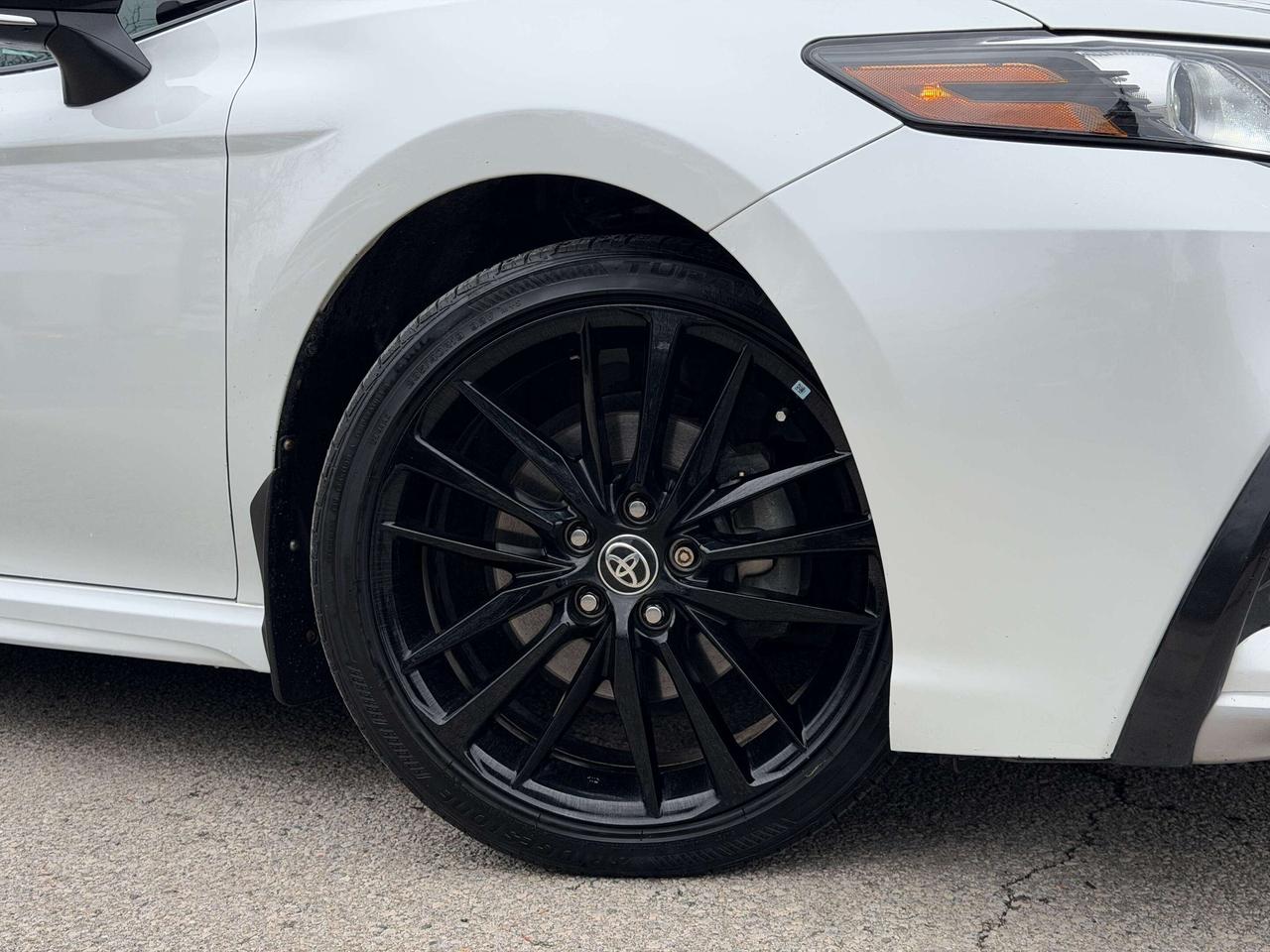 2022 Toyota Camry XSE,RED INTERIOR. SET OF WINTER TIRES/RIMS Photo