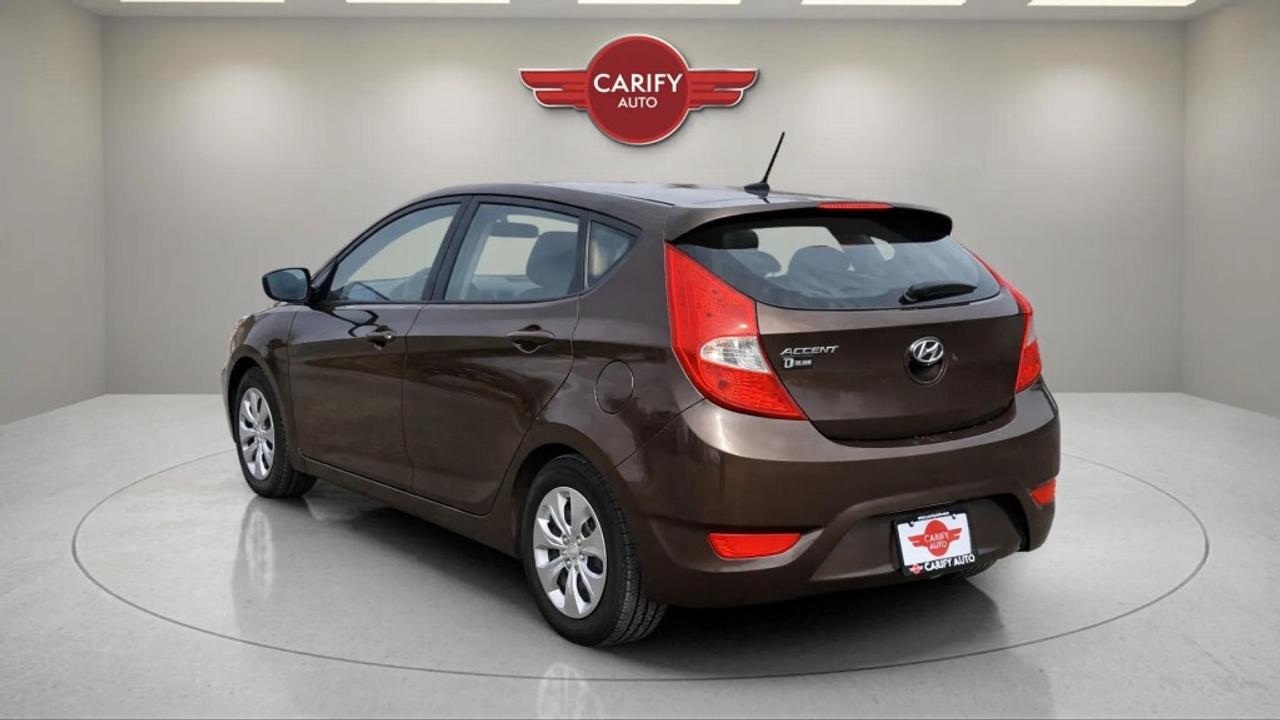 2015 Hyundai Accent AUTO GL Photo