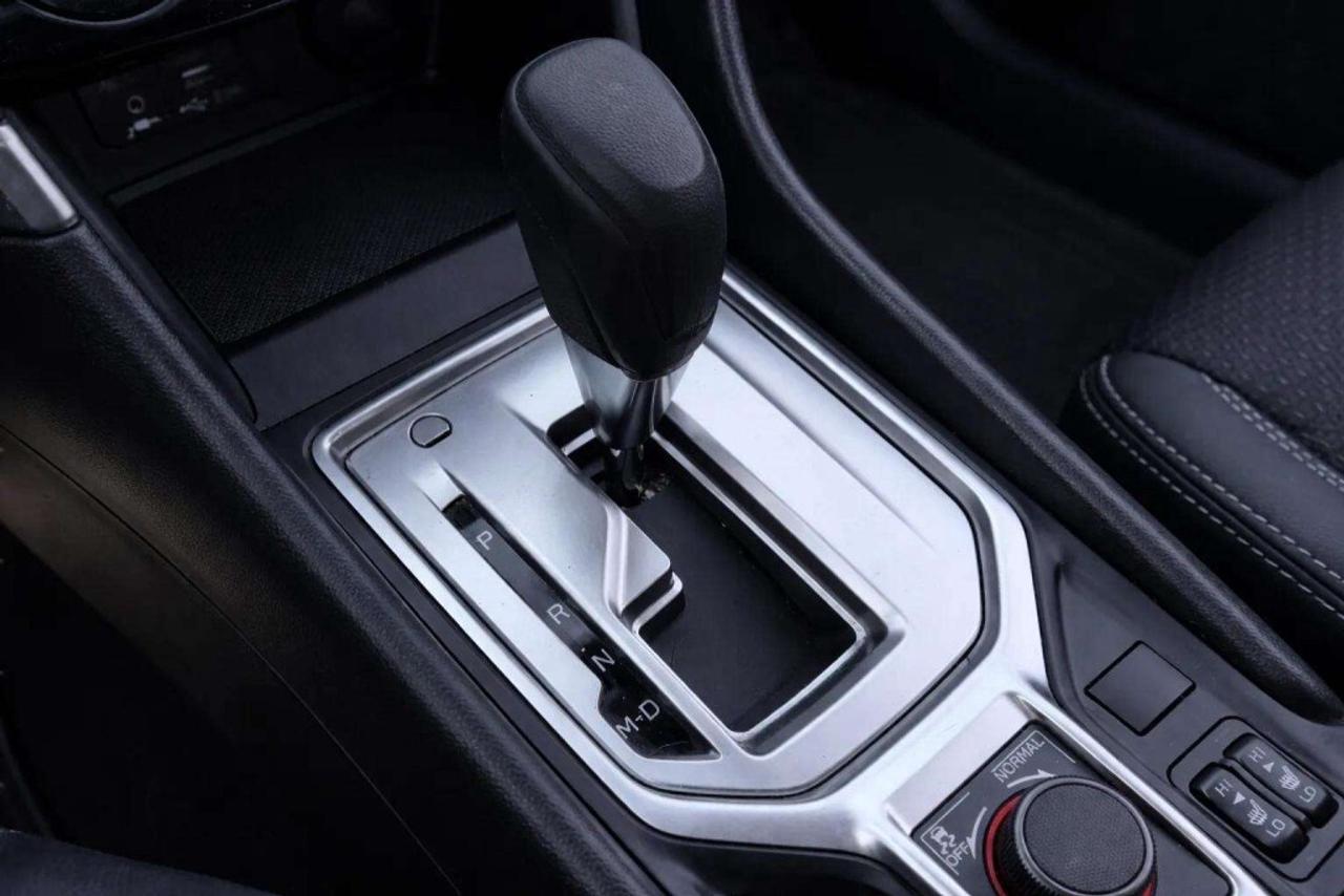 2022 Subaru Forester TOURING Photo