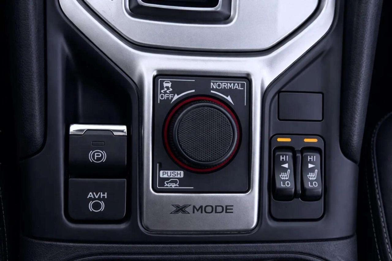 2022 Subaru Forester TOURING Photo