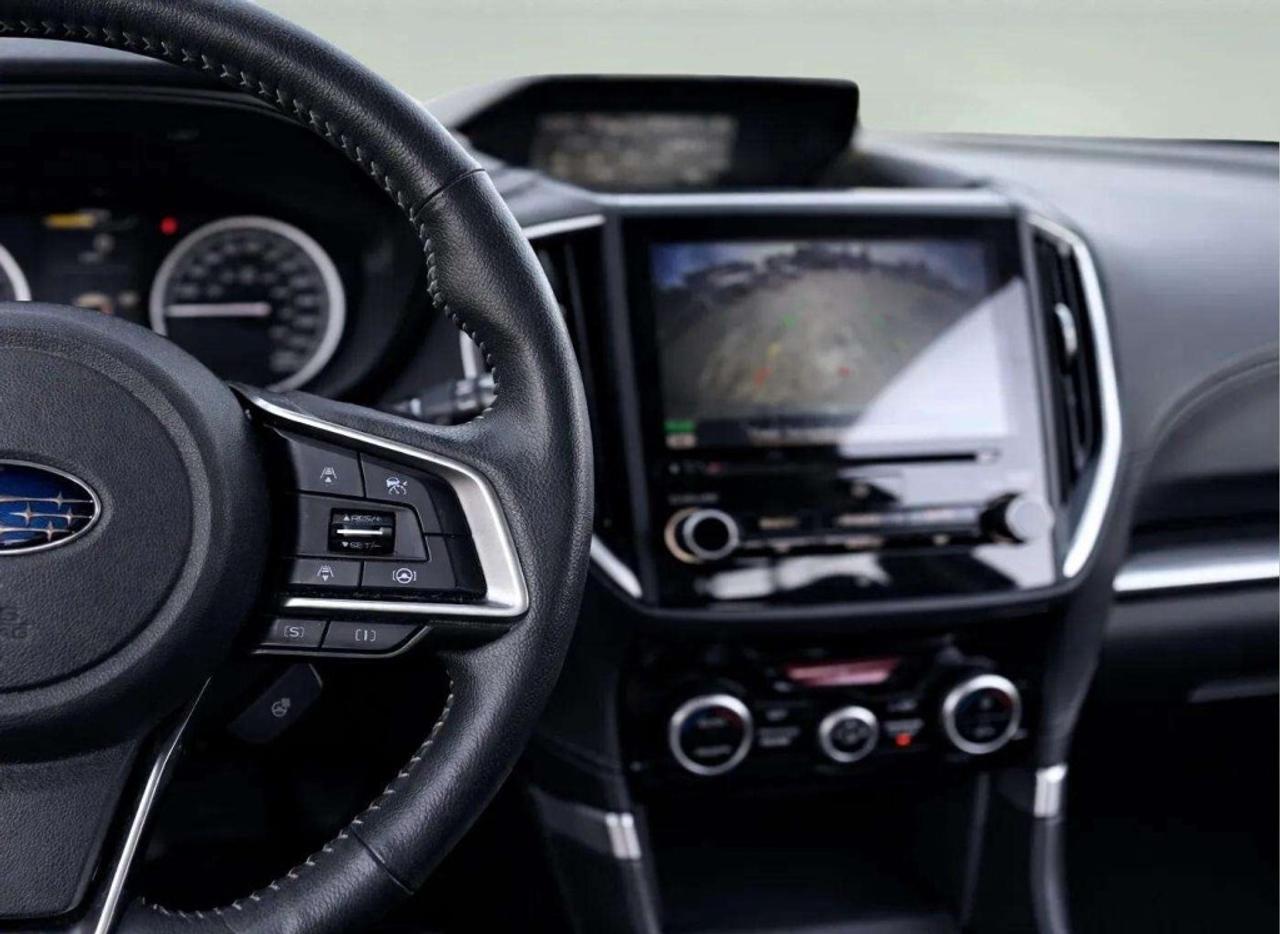 2022 Subaru Forester TOURING Photo